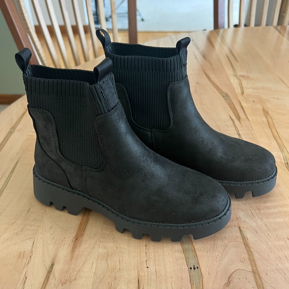 Bull Boxer Chelsea Boot - Black Faux Leather - Womens Size 6 - NEW